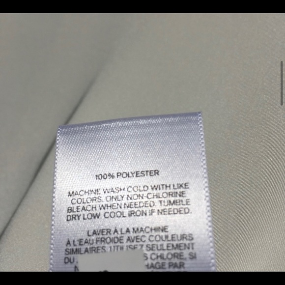 NWT Express Button Cuff Blouse Ivory M - Picture 2 of 4